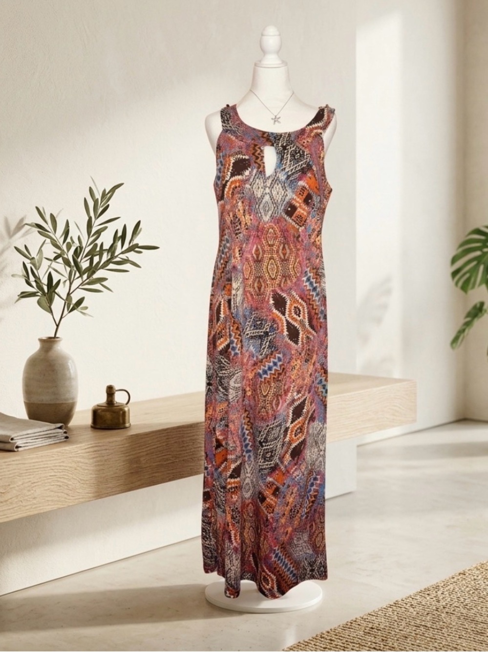 Tribal Print Sleeveless Maxi Dress with Keyhole Neckline